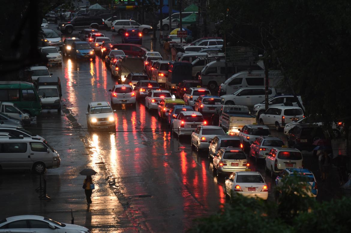 Yangon govt considers water travel to ease jams | Frontier Myanmar