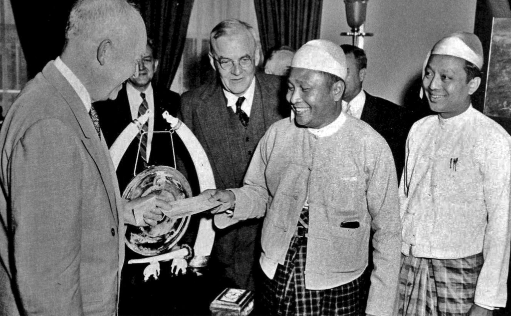 U Nu presents a cheque to President Eisenhower for the families of Americans who fell in Burma in the Second World War. (Wikimedia Commons)