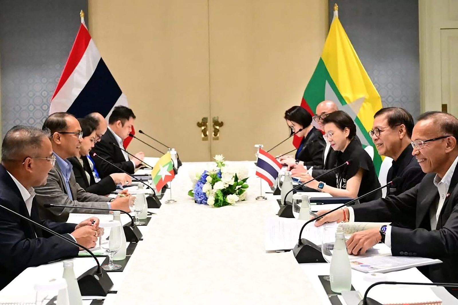 Thailand's foreign minister Sihasak Phuangketkeow and his Myanmar regime's counterpart Tin Maung Swe attend bilateral talks in Bangkok on July 11. (AFP)